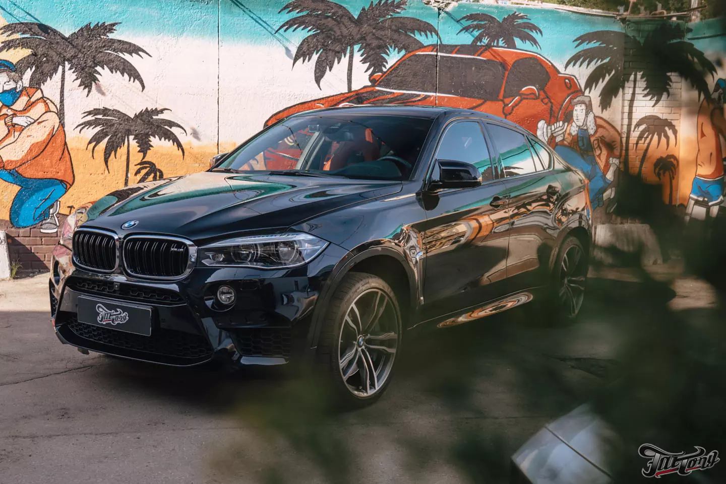 Комплекс детейлинг-услуг и окрас дисков для BMW X6 M